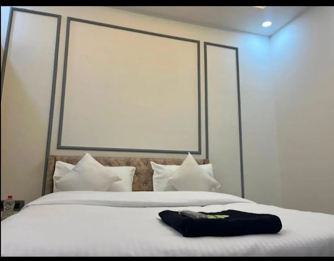 Hotel Neon Tower Nuova Delhi